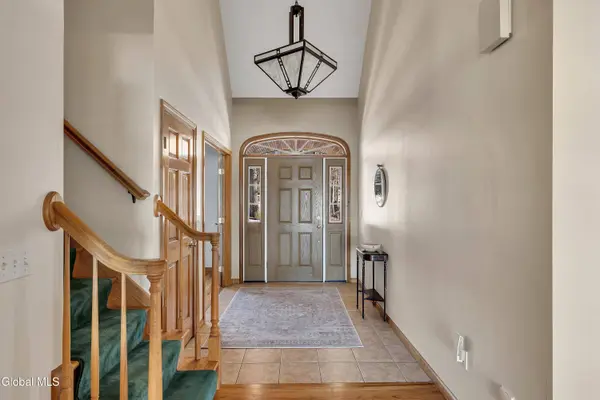 9 Reardon Rd Extension, Queensbury, NY 12804