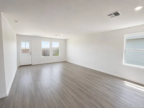 3809 Far Horizon, Seguin, TX 78155