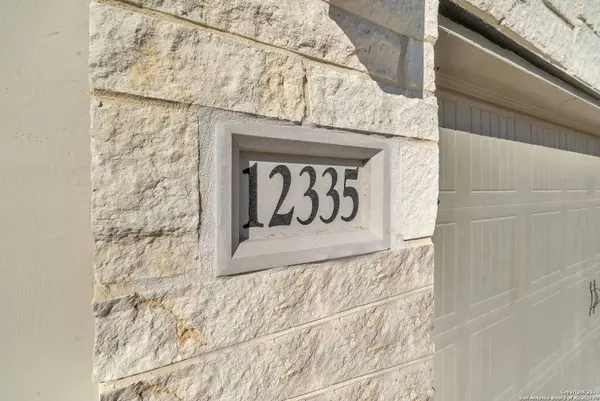 12335 Fort Duncan, San Antonio, TX 78245