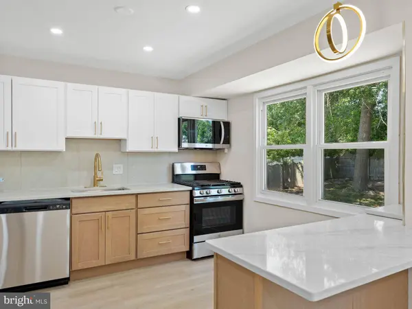 1912 SUSSEX AVE, Cherry Hill, NJ 08003
