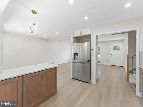 1912 SUSSEX AVE, Cherry Hill, NJ 08003
