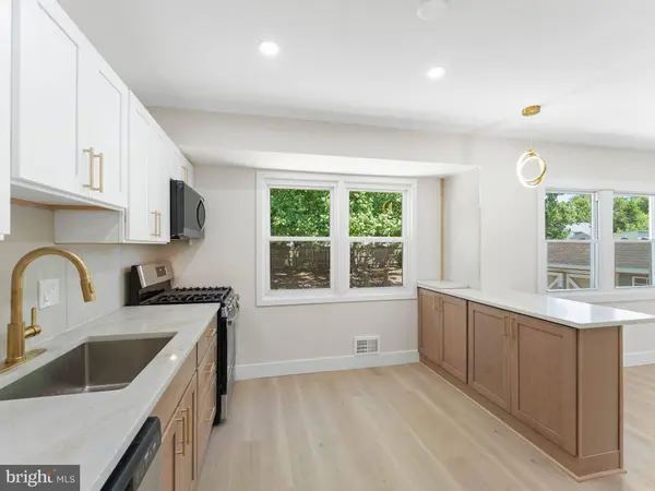 1912 SUSSEX AVE, Cherry Hill, NJ 08003