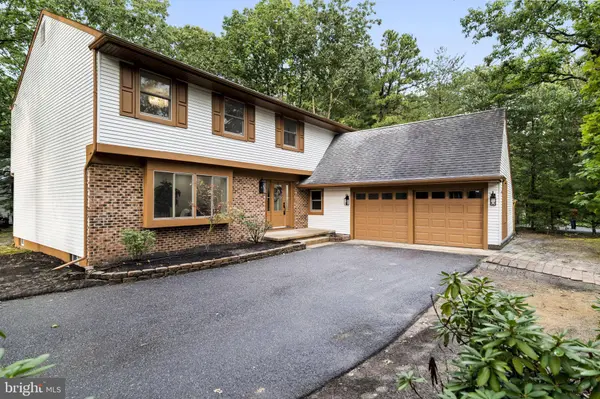 2 HARWOOD DR, Voorhees, NJ 08043