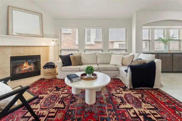 1020 Broken Wheel Trail, Aubrey, TX 76227