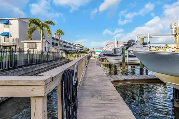 745 PINELLAS BAYWAY S #207, Tierra Verde, FL 33715