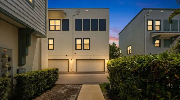 946 HIGHLAND AVE #16, Dunedin, FL 34698