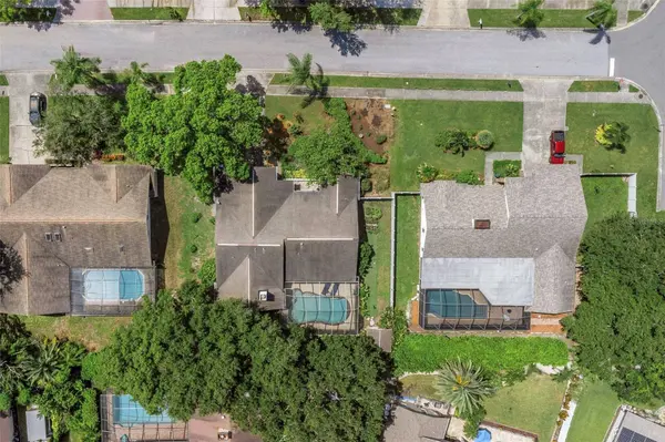 1620 COUNTRY LN, Dunedin, FL 34698