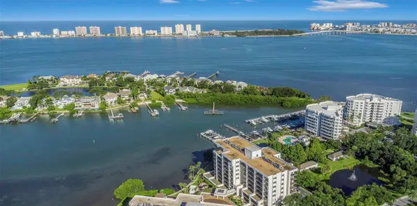 8 BELLEVIEW BLVD #108, Belleair, FL 33756