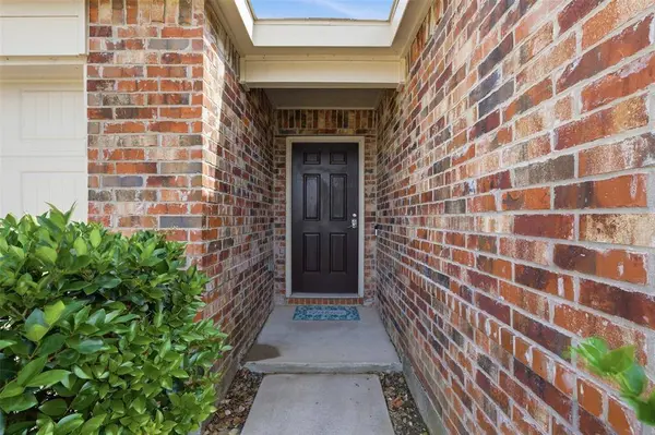 921 Shire Avenue, Haslet, TX 76052