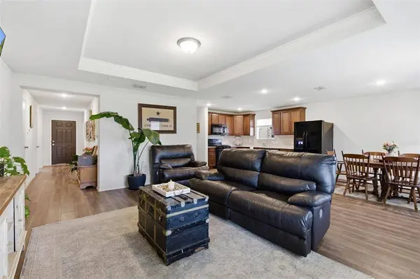921 Shire Avenue, Haslet, TX 76052