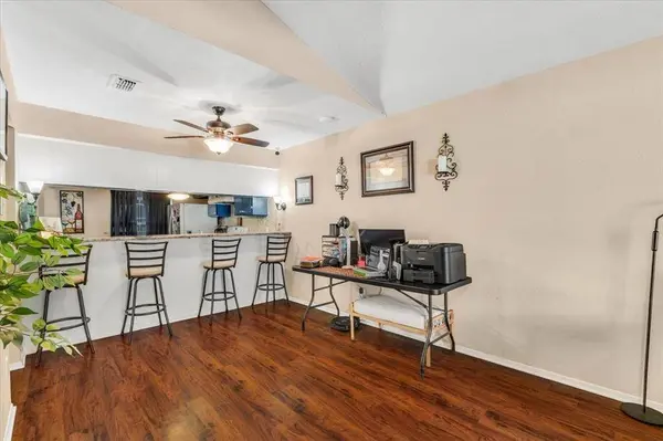1217 Elm Court, Runaway Bay, TX 76426
