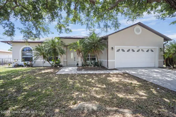 1724 Barker ST NE, Palm Bay, FL 32907
