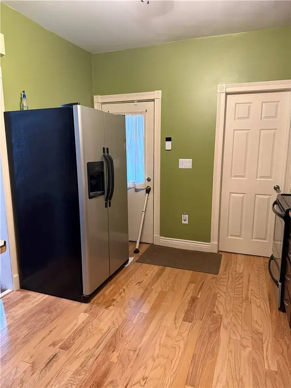 115 Lyon Ave, City Of But Se, PA 16001