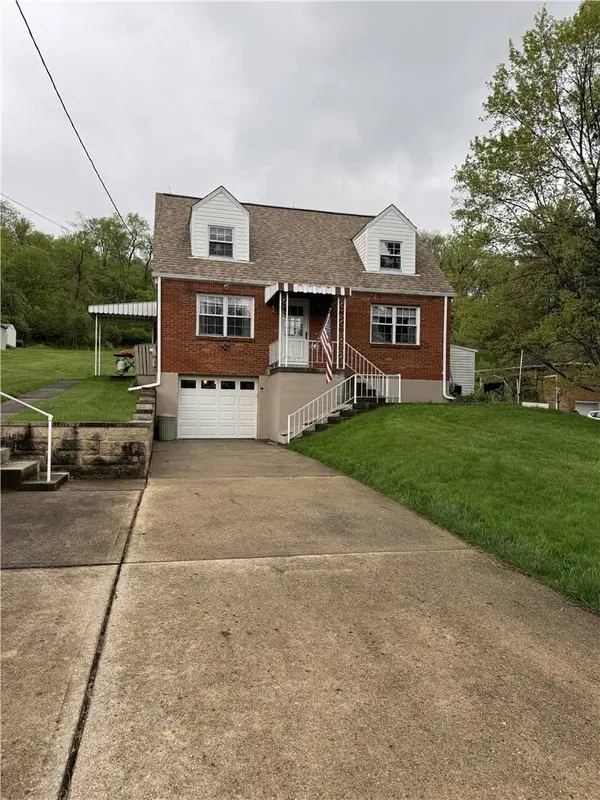 27 Christine Dr, Cheswick, PA 15024