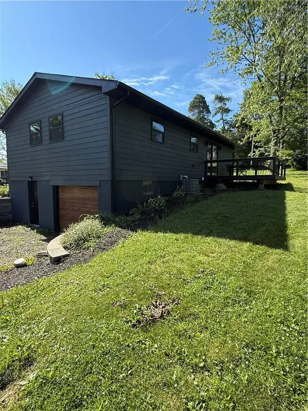 291 Simon Dr, Summit Twp, PA 16002