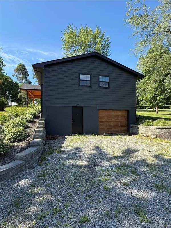 291 Simon Dr, Summit Twp, PA 16002