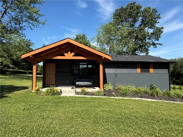 291 Simon Dr, Summit Twp, PA 16002