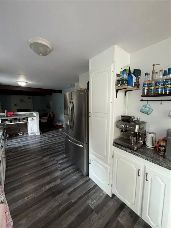 107 Grosvenor Ave, Center Twp, PA 16001