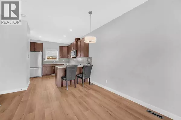 43 Cornerbrook Gate NE, Calgary, AB T3N1L6