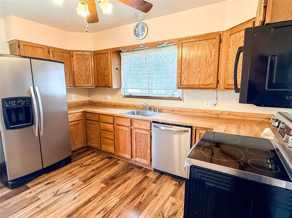 1054 N Ewing ST, Helena, MT 59601