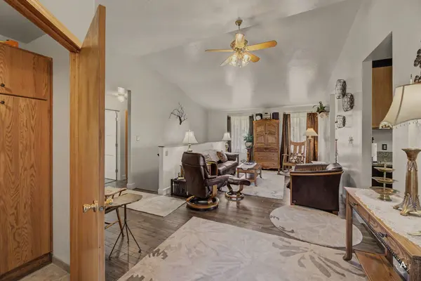84 Lazy Hm RD, East Helena, MT 59635