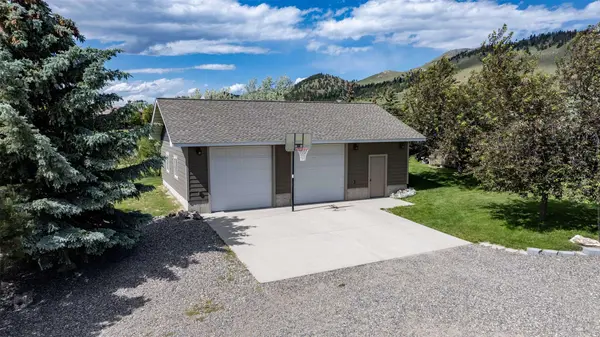 84 Lazy Hm RD, East Helena, MT 59635