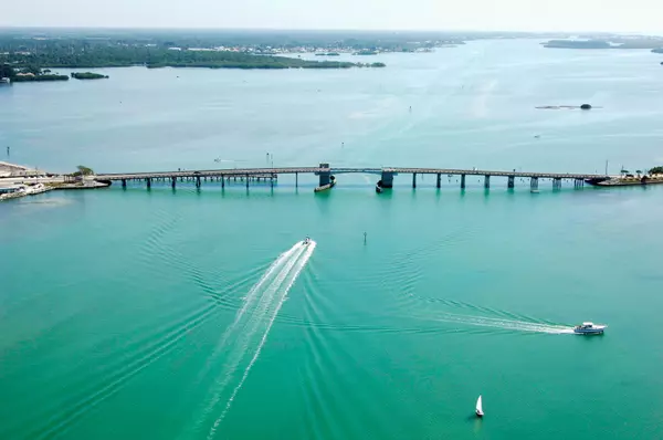 Englewood, Florida Bridges Clearances and Water Depths 2026,Austin Tracy