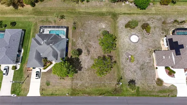 9 LONG MEADOW LN, Rotonda West, FL 33947