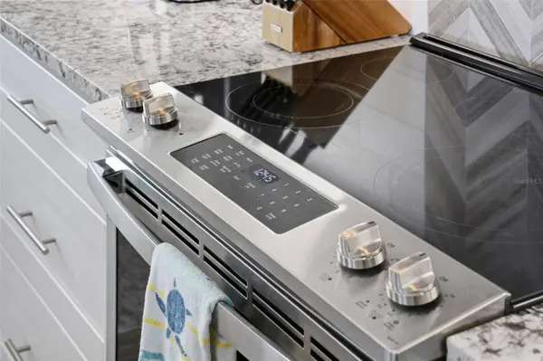 220 MOCKINGBIRD LN, Englewood, FL 34223