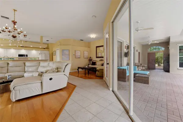 2081 TOCOBAGA LN, Nokomis, FL 34275