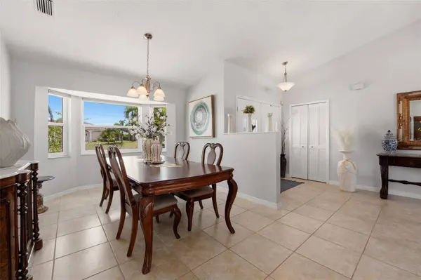 256 MARK TWAIN LN, Rotonda West, FL 33947