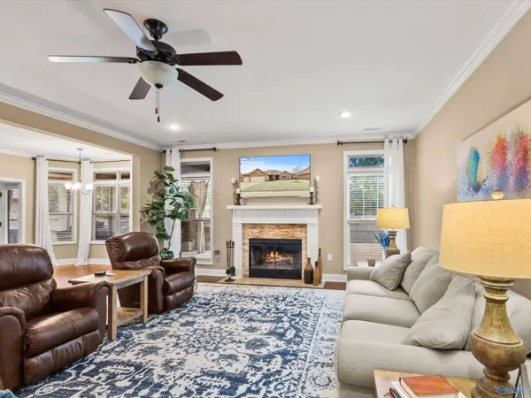 7511 Hadleigh Crest, Owens Cross Roads, AL 35763