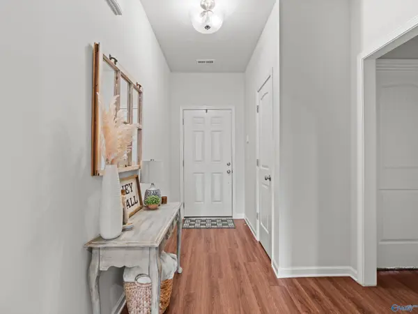 107 Grove Hill Circle, New Market, AL 35761