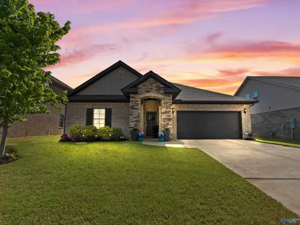 107 Grove Hill Circle, New Market, AL 35761