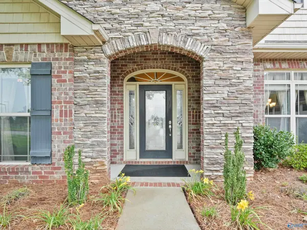 202 Pebble Creek Drive SW, Madison, AL 35756