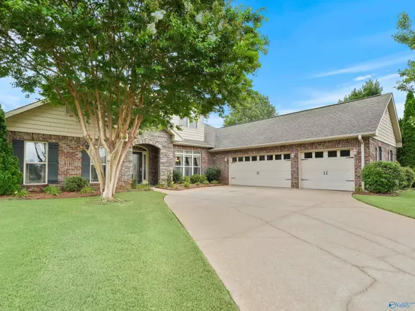 202 Pebble Creek Drive SW, Madison, AL 35756