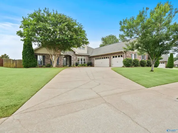 202 Pebble Creek Drive SW, Madison, AL 35756