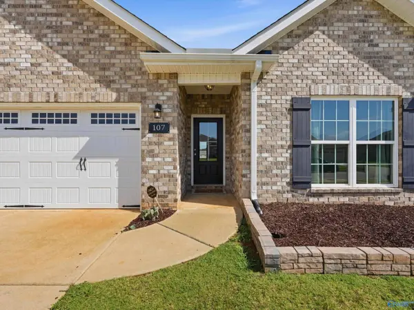 107 Saylor Rose Drive, New Market, AL 35761