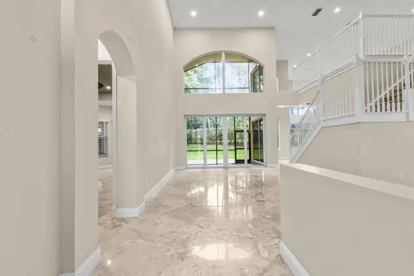 6966 Great Falls CIR, Boynton Beach, FL 33437