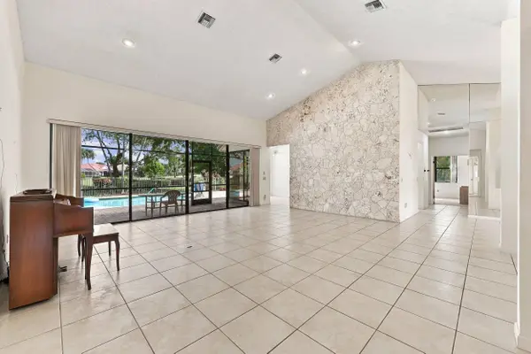 10695 STONEBRIDGE BLVD, Boca Raton, FL 33498