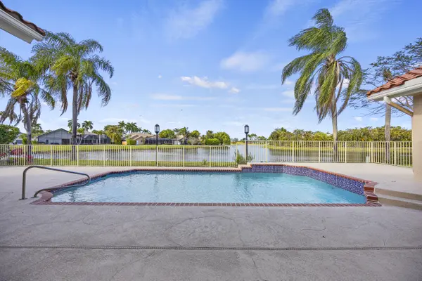 10747 Stonebridge Blvd, Boca Raton, FL 33498-6412