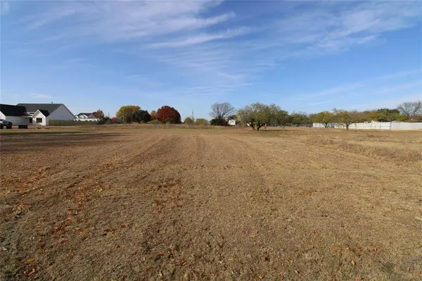 9217 Sunrise Drive, Fort Worth, TX 76134