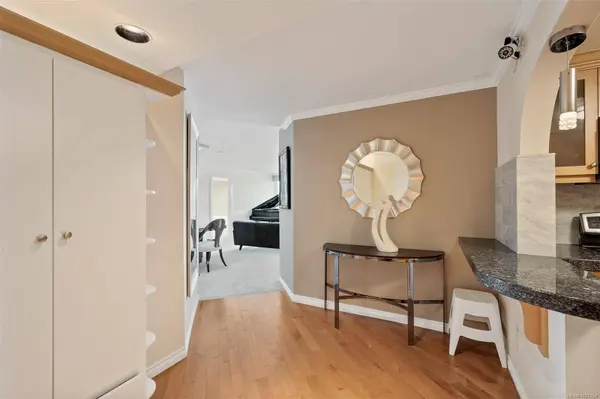 1234 Wharf St #208, Victoria, BC V8V 4W3