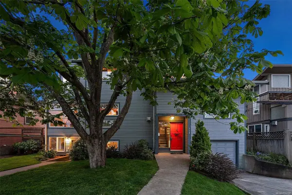 248 Richmond Ave, Victoria, BC V8S 3X8