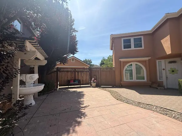 500 Birdsong ST, Gilroy, CA 95020