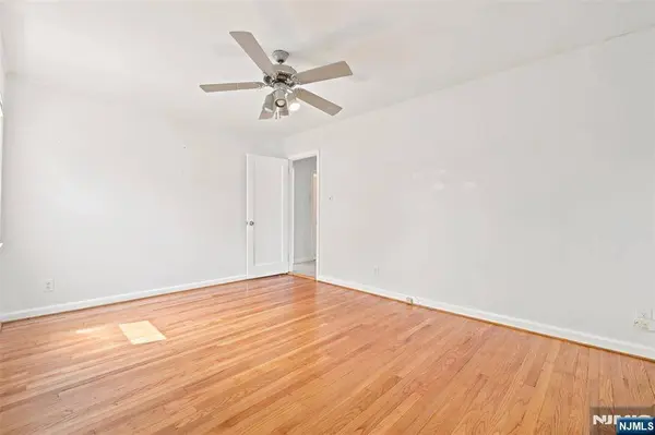 8-34 Henderson BLVD, Fair Lawn, NJ 07410