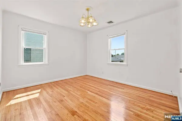 8-34 Henderson BLVD, Fair Lawn, NJ 07410