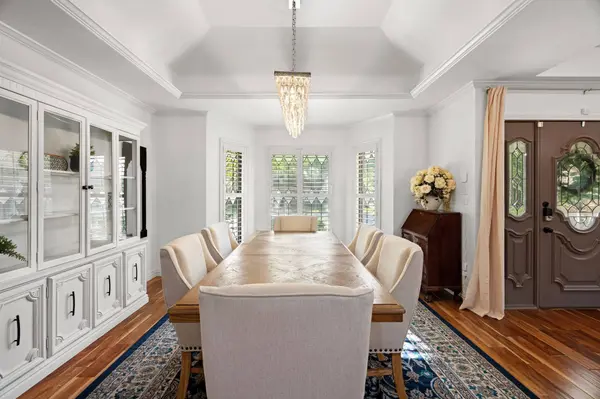 2103 Lake Country DR, Arlington, TX 76012