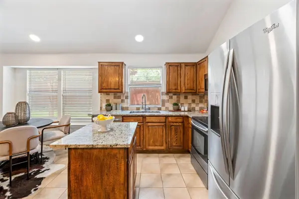7105 Herman Jared DR, North Richland Hills, TX 76182