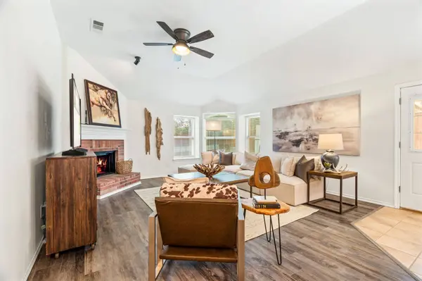 7105 Herman Jared DR, North Richland Hills, TX 76182